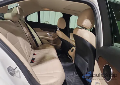 2019 Mercedes-Benz C 300 4Matic from USA, damaged, VIN 55SWF8EB3KU288486